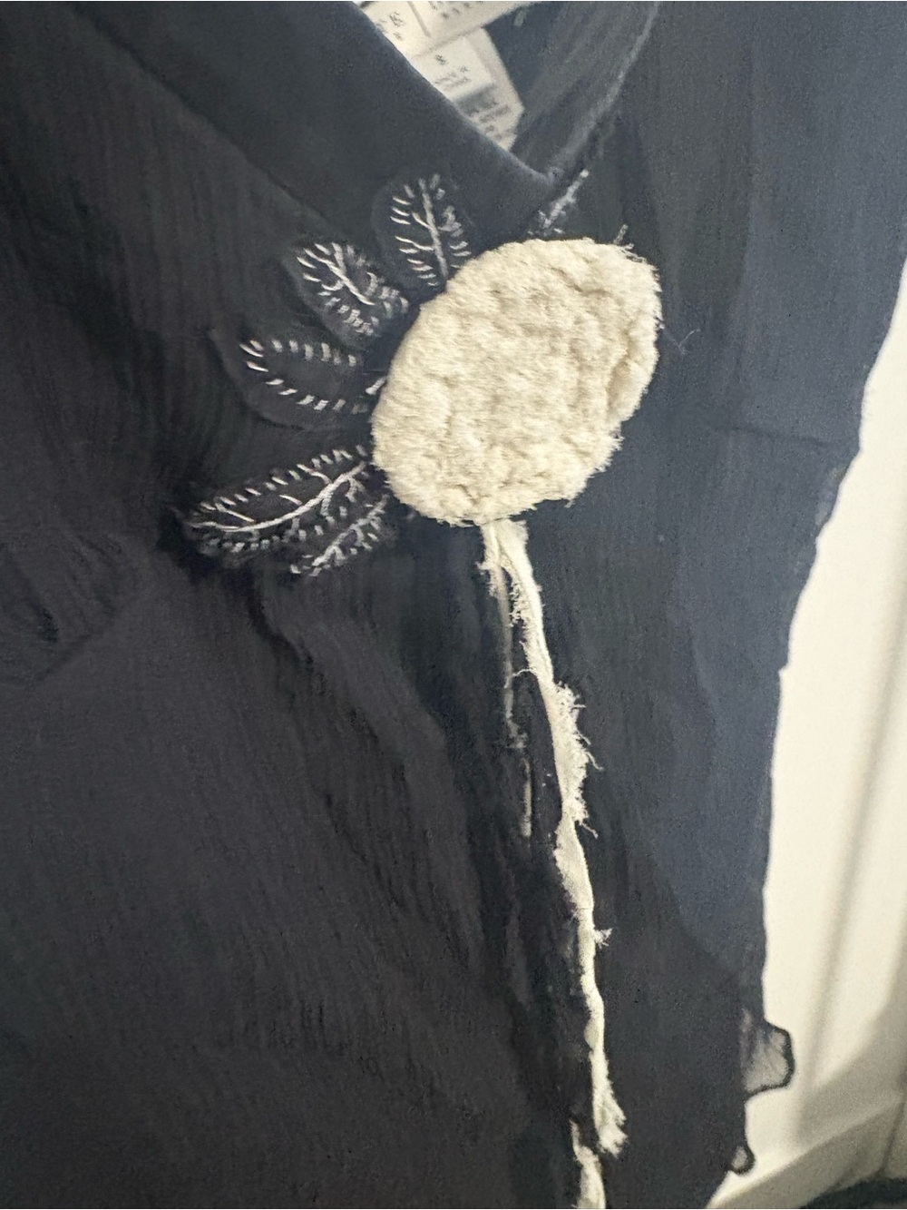 White House Black Market Black Crinkle Silk Cami With Rosette Women’s Size Small - Picture 8 of 13
